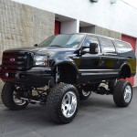 Lifted-Ford-Excursion-truck-wash-wax-Miami-Scheer-Detailing-1