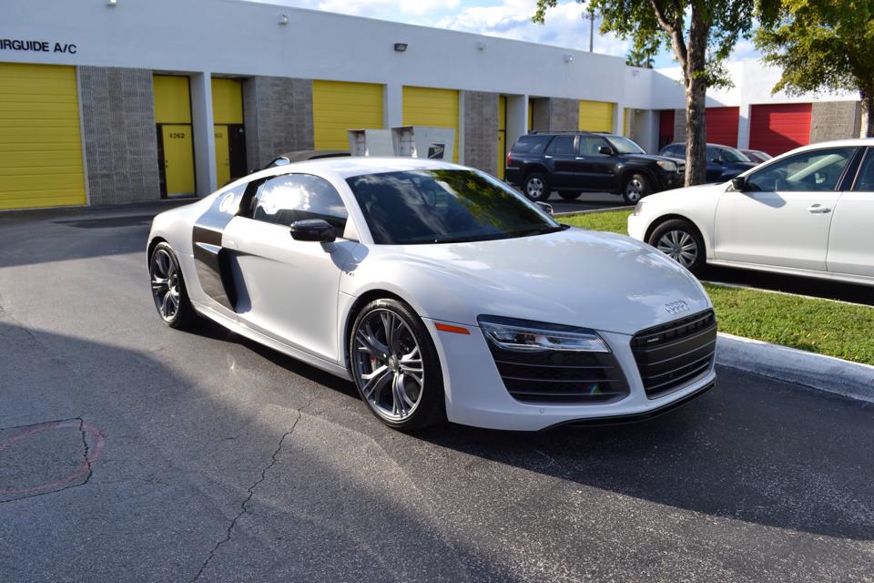 Audi R8 V10